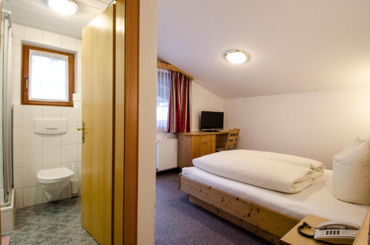 Garni Golfais Hotel
